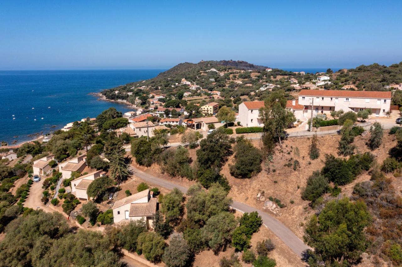 Residence Roc E Mare Tiuccia Kültér fotó
