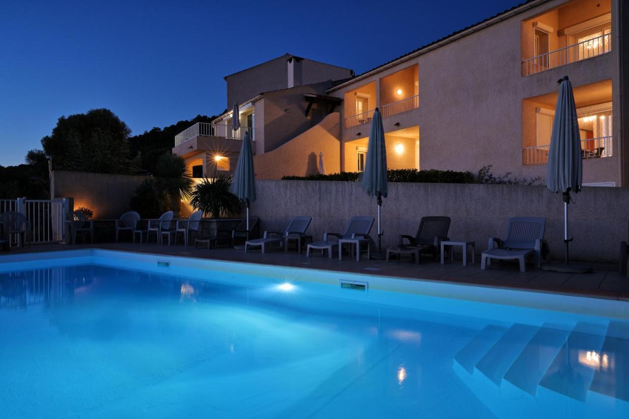 Residence Roc E Mare Tiuccia Kültér fotó