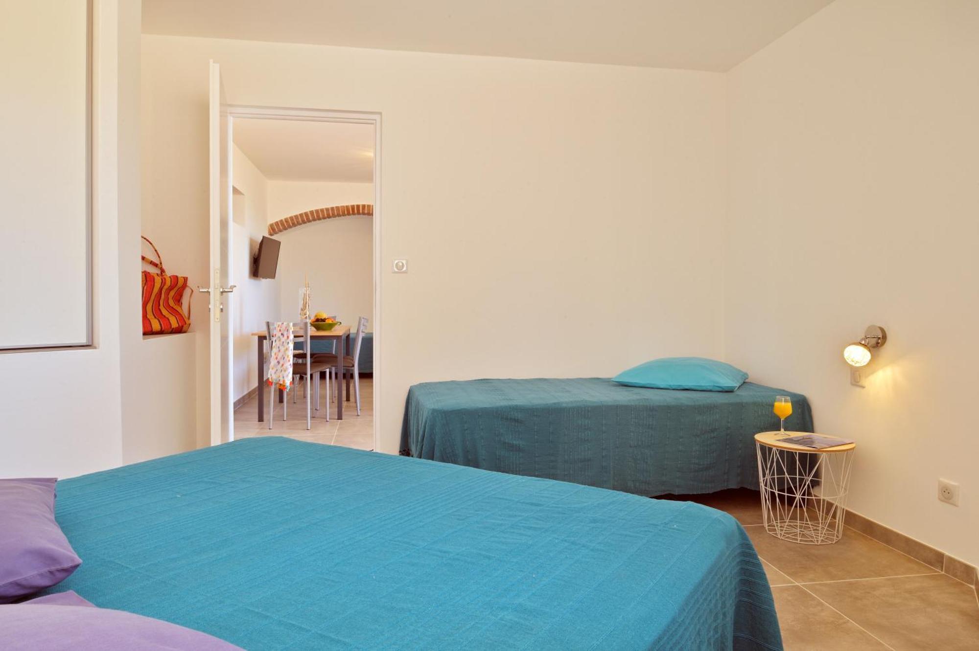 Residence Roc E Mare Tiuccia Kültér fotó