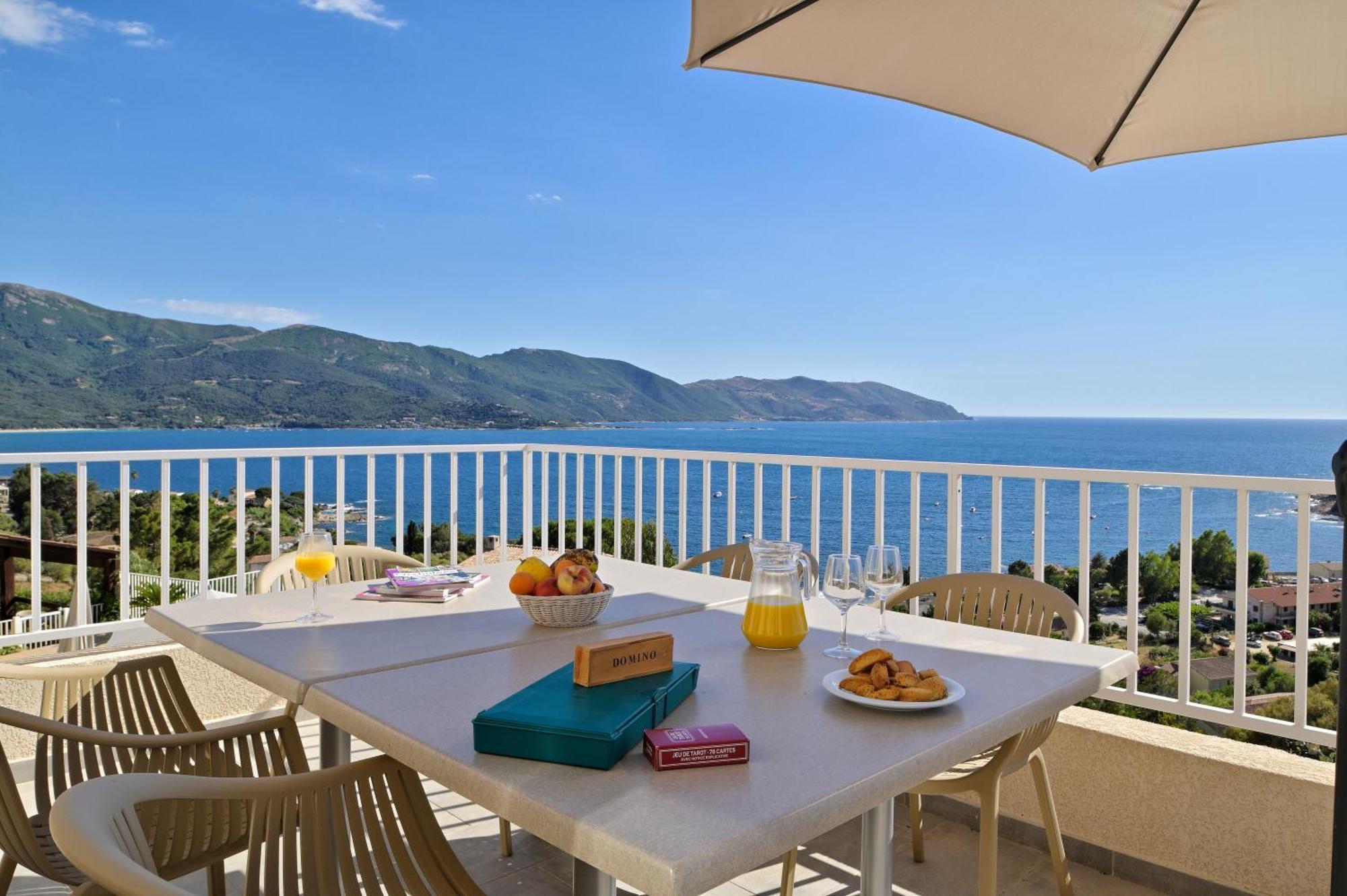 Residence Roc E Mare Tiuccia Kültér fotó